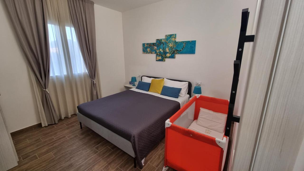 Balsamotto - Appartamento E Parcheggio ปาแลร์โม ภายนอก รูปภาพ